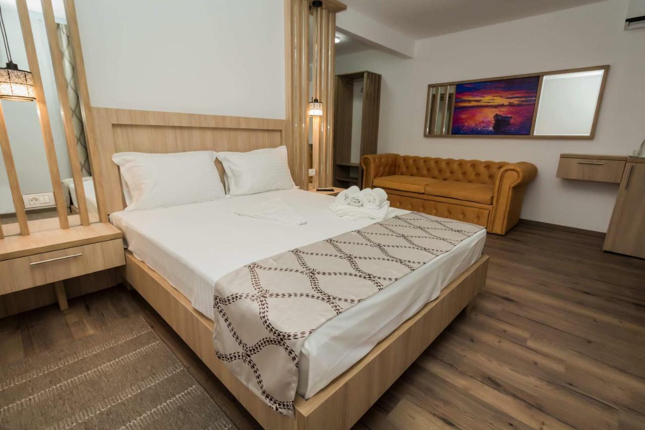 Viilalac Hotell Venus Exteriör bild