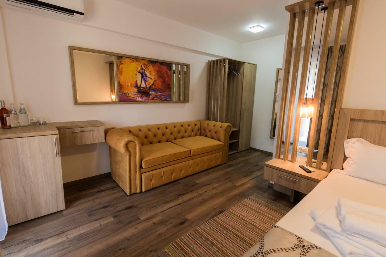 Viilalac Hotell Venus Exteriör bild