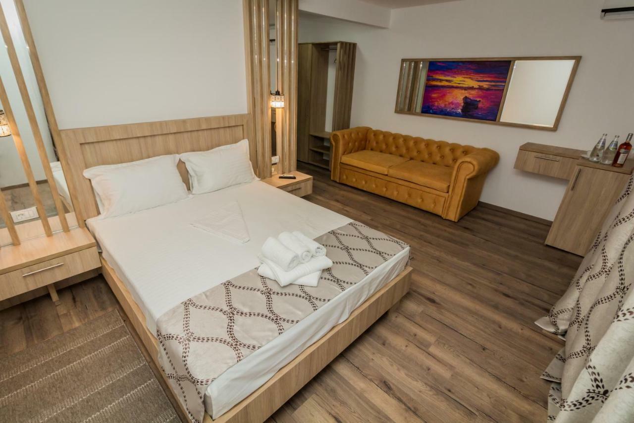 Viilalac Hotell Venus Exteriör bild